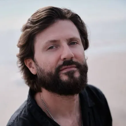 Евгений Шольчев